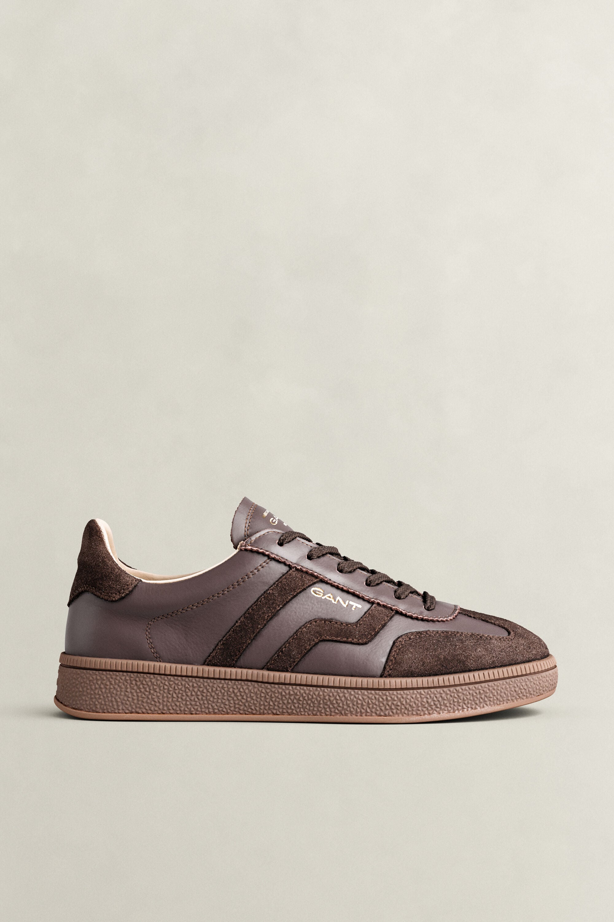 Zapatillas de piel y ante Cuzima