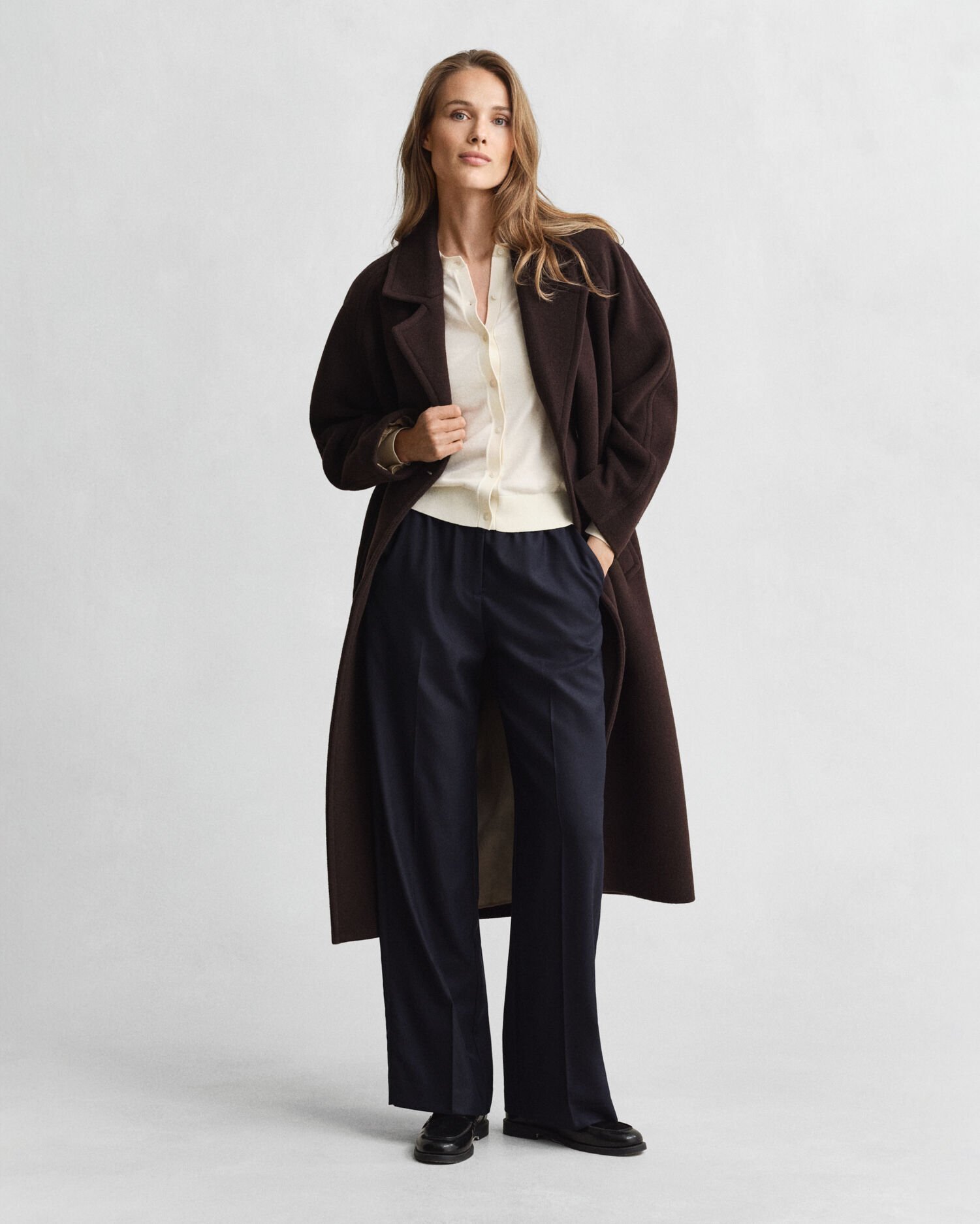 Cárdigan de punto ligero con cuello redondo