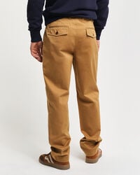 Pantalones chinos Regular Fit de algod&oacute;n cepillado