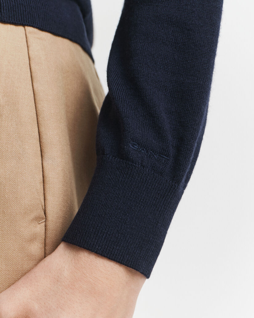 Jersey de lana merino extrafina con cuello de cisne