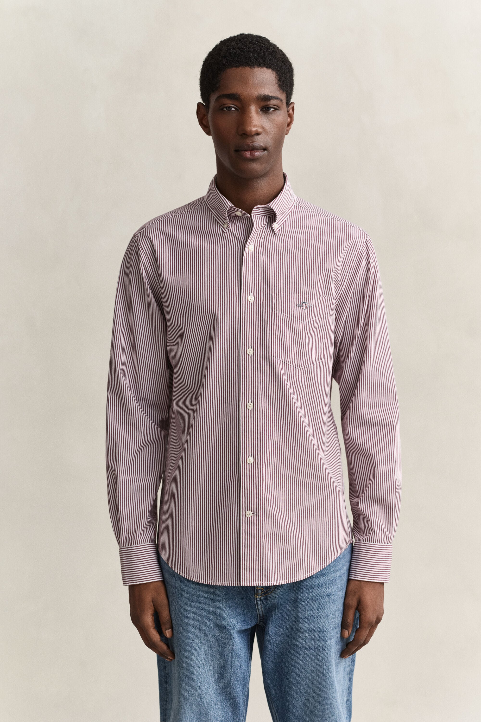 Camisa de popelina Regular Fit clásica de rayas