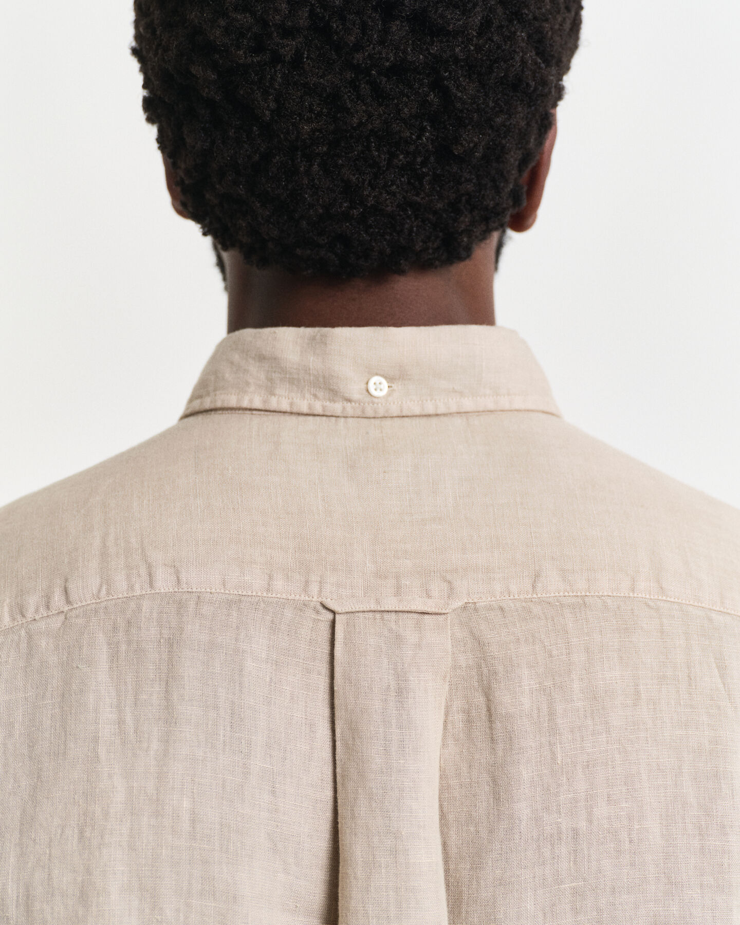 Camisa Regular Fit de lino te&ntilde;ido en prenda