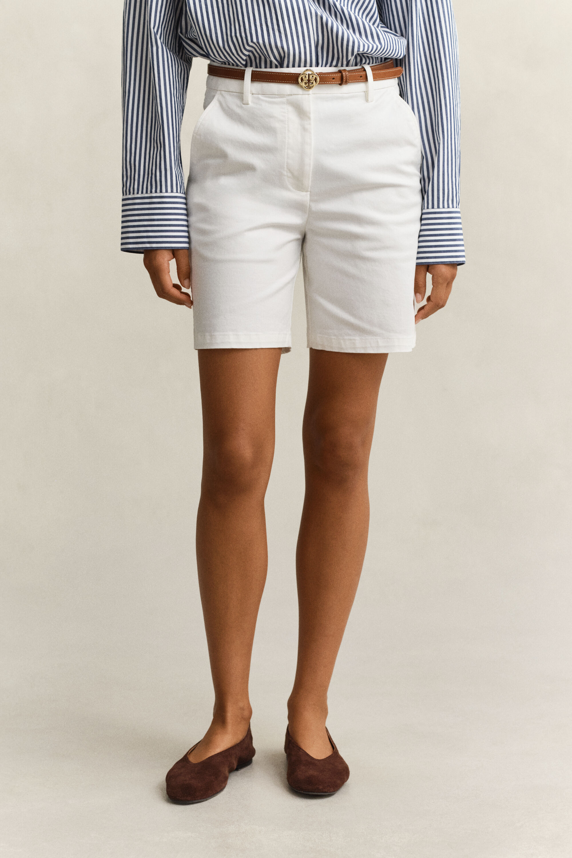 Pantalones chinos cortos