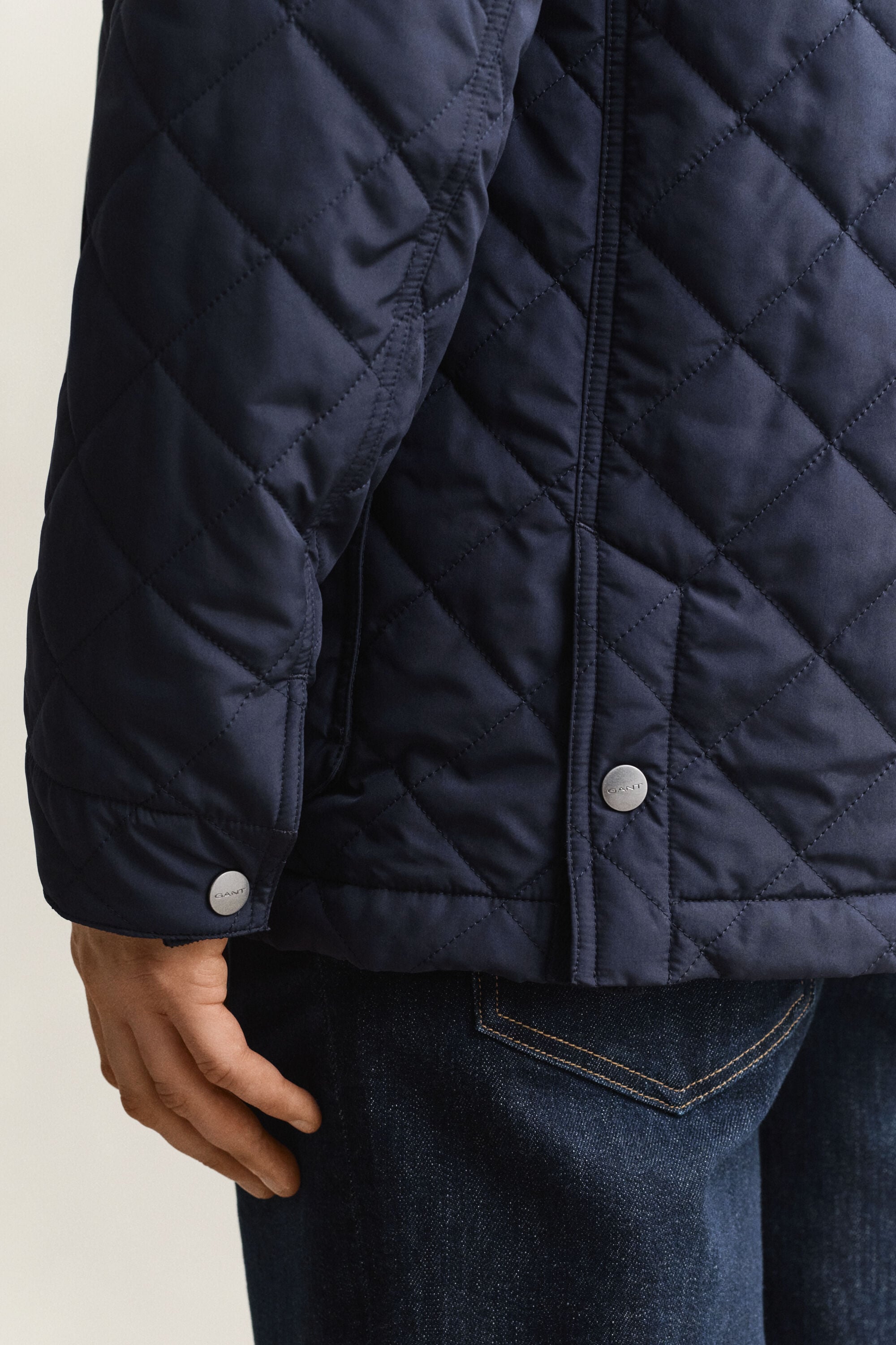 Chaqueta acolchada de largo medio
