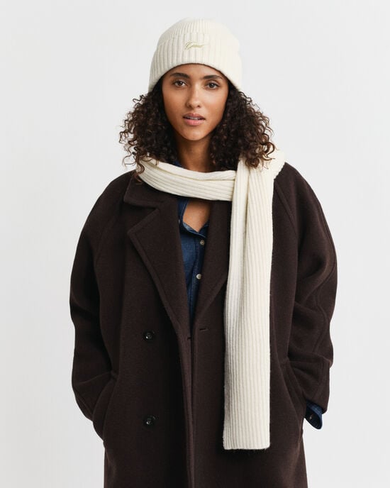 Set de regalo con gorro y bufanda con inscripción