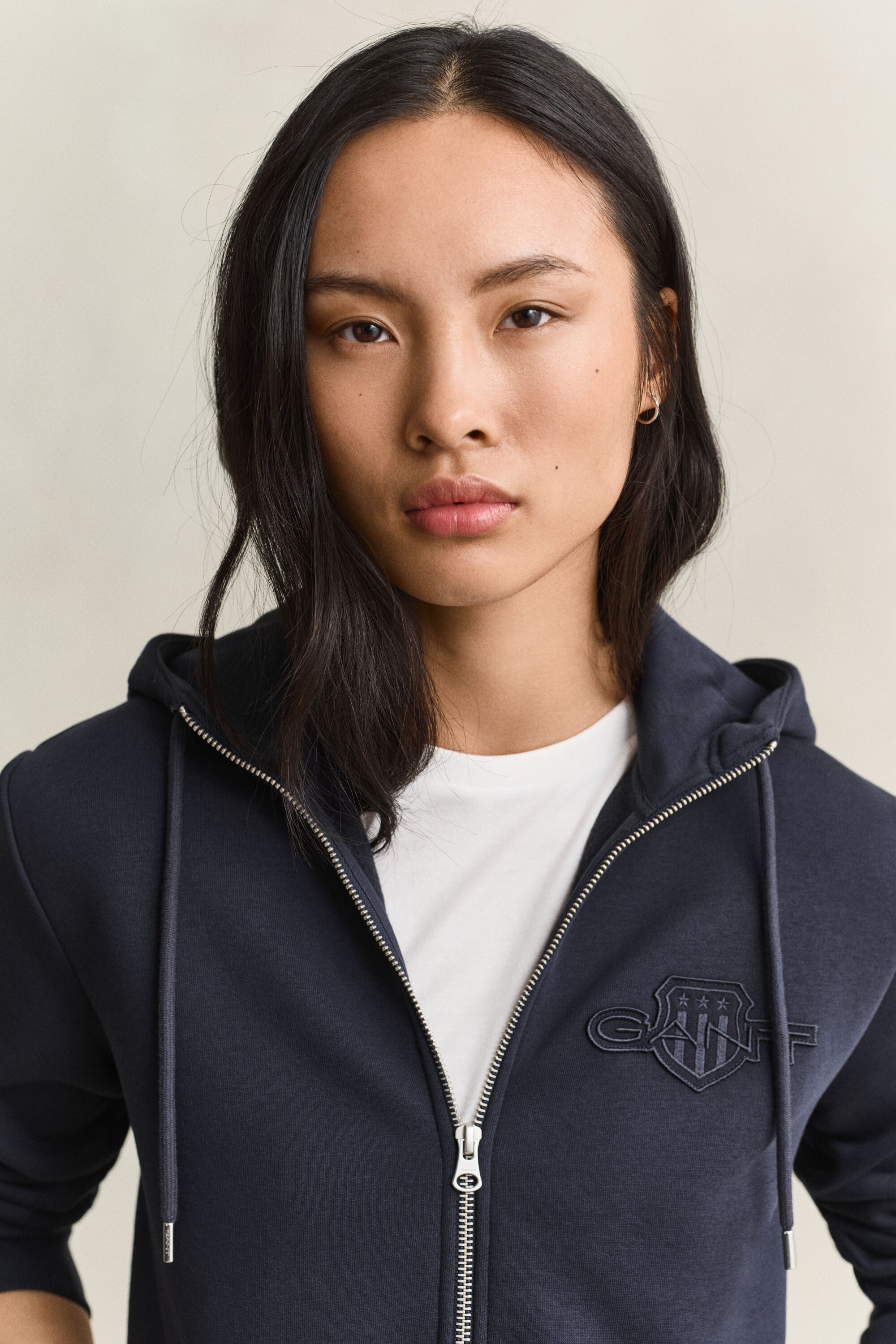 Sudadera con capucha y cremallera Tonal Shield