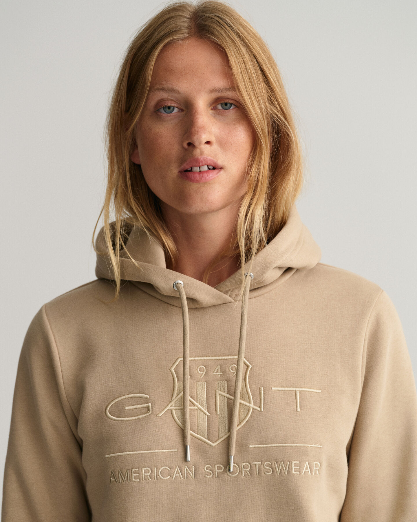 Sudadera con capucha Tonal Shield