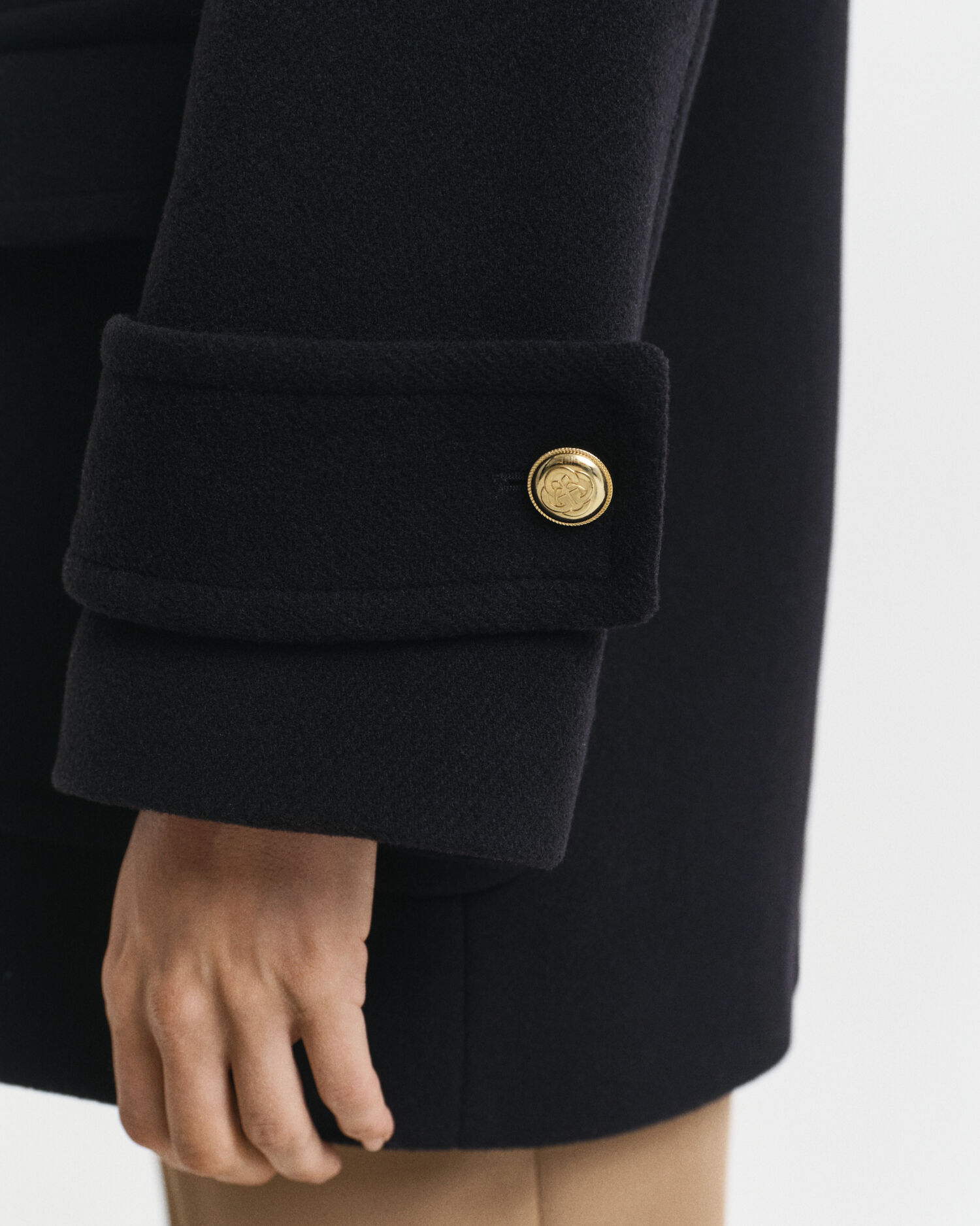 Chaquetón de largo medio en lana