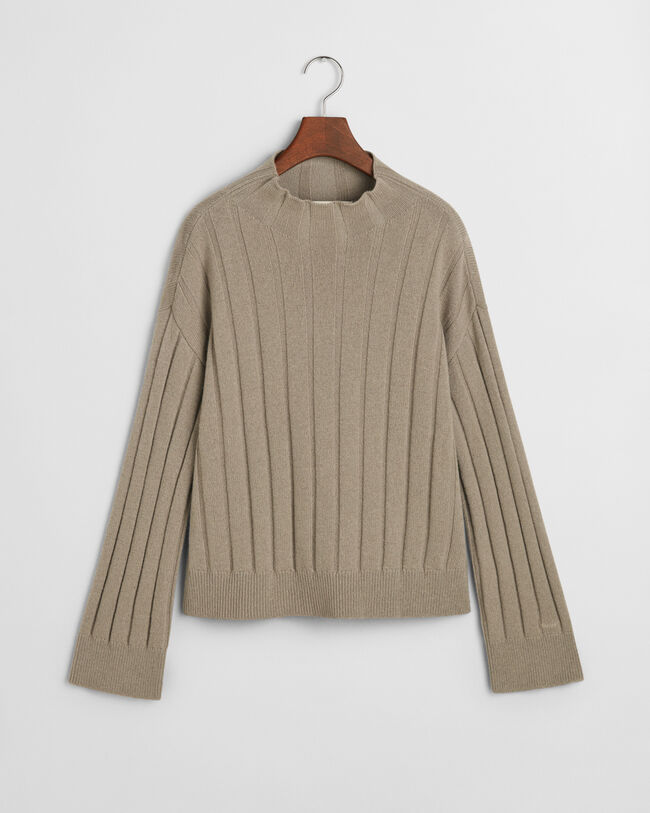 Jersey de lana con cuello recto y canal&eacute; ancho