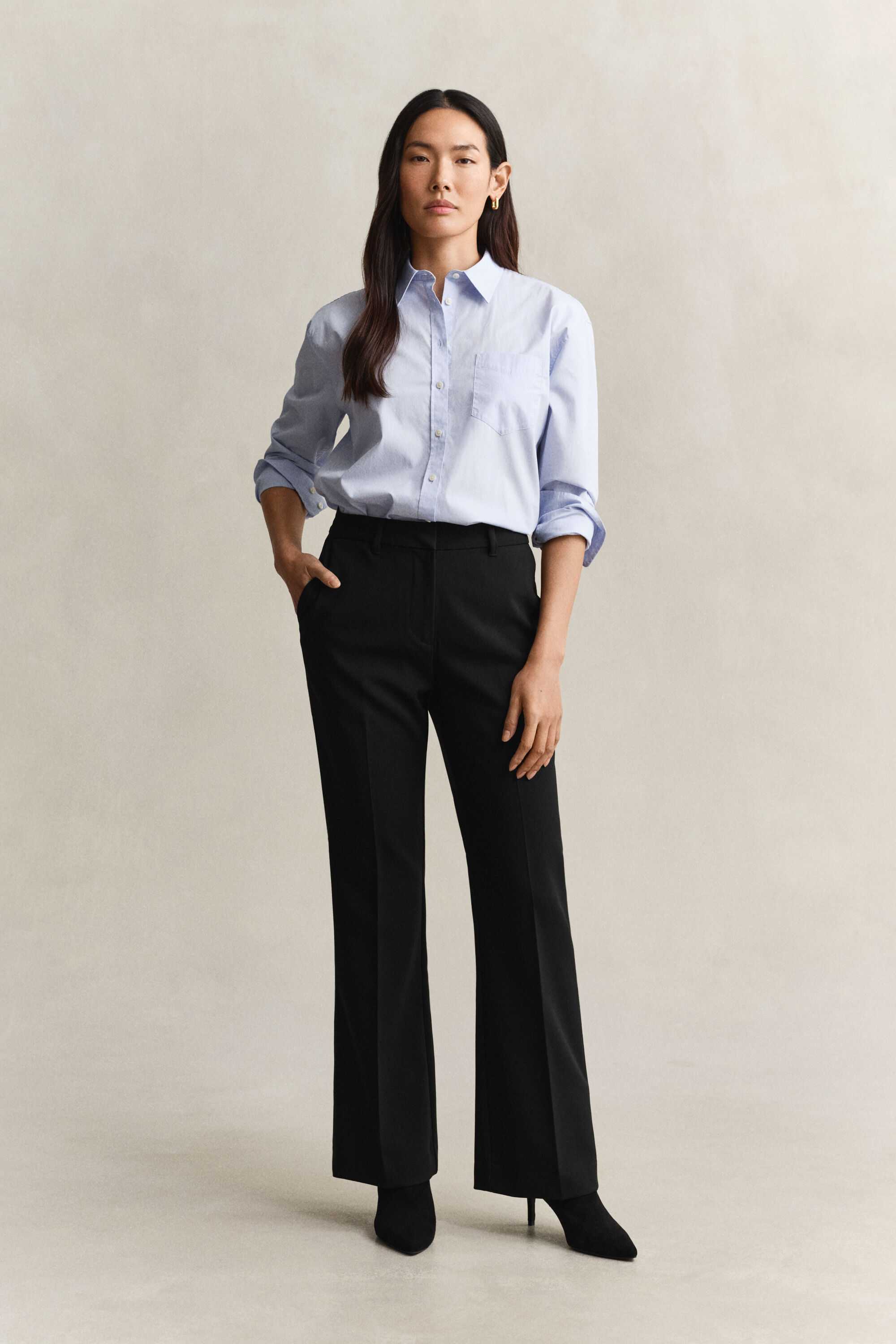 Pantalones de vestir Slim Fit acampanados