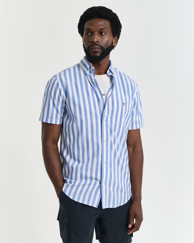 Camisa clásica de manga corta Regular Fit en popelina a rayas