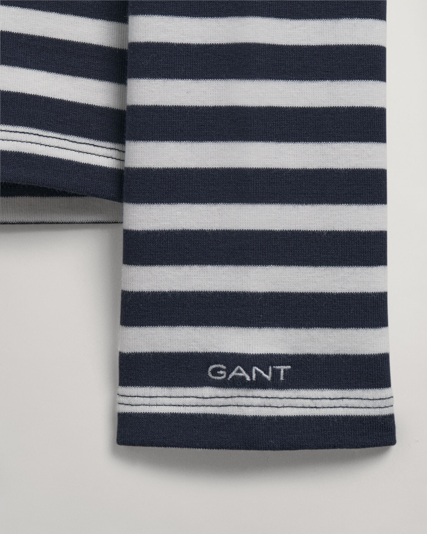 Camiseta acanalada de manga larga y rayas