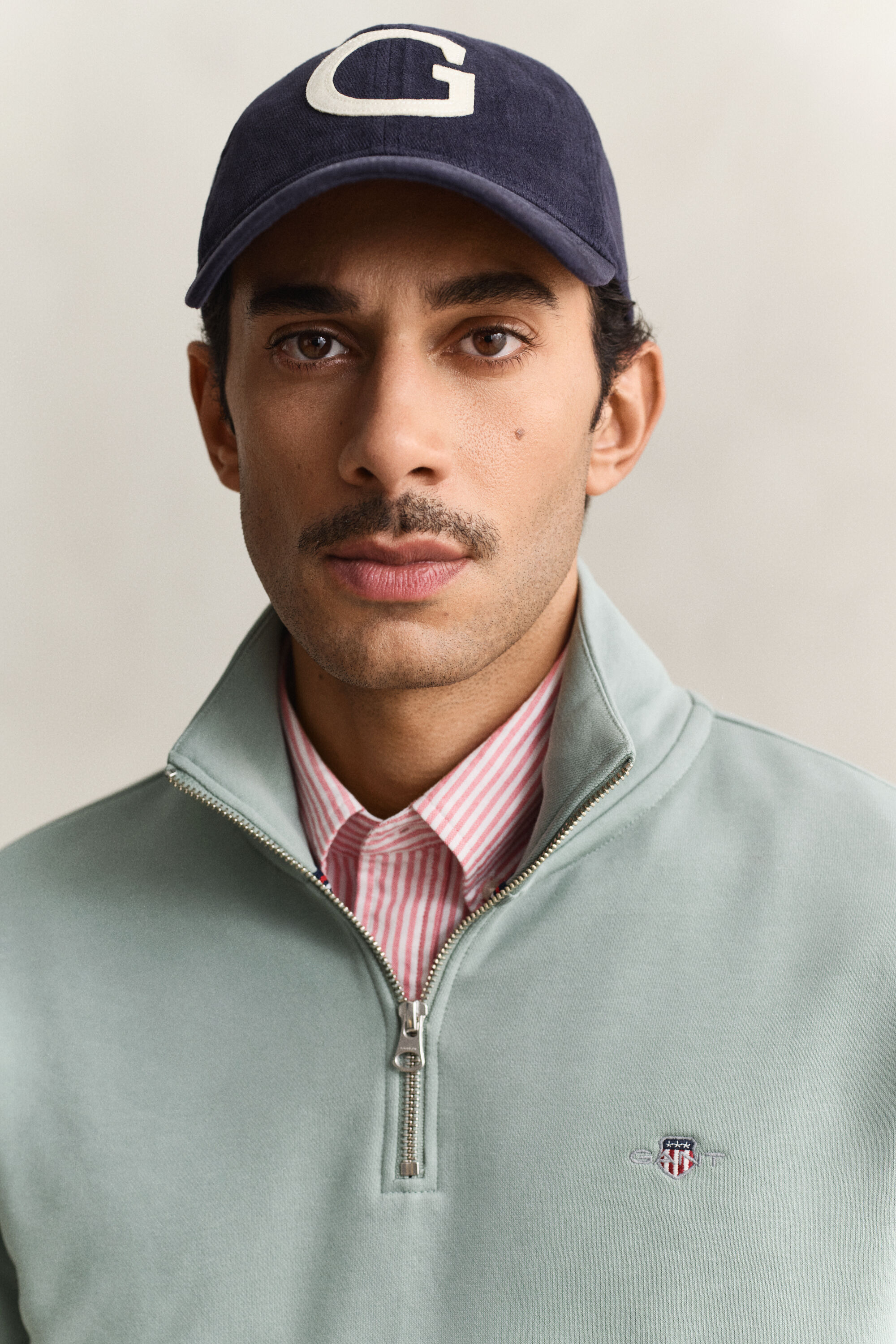 Sudadera Shield con media cremallera