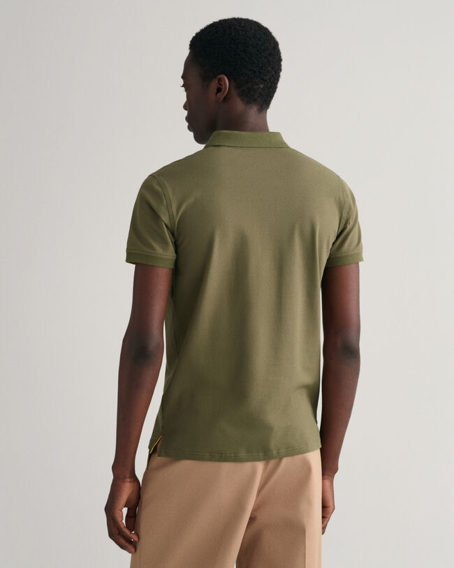 Polo de piqu&eacute; con cuello en contraste