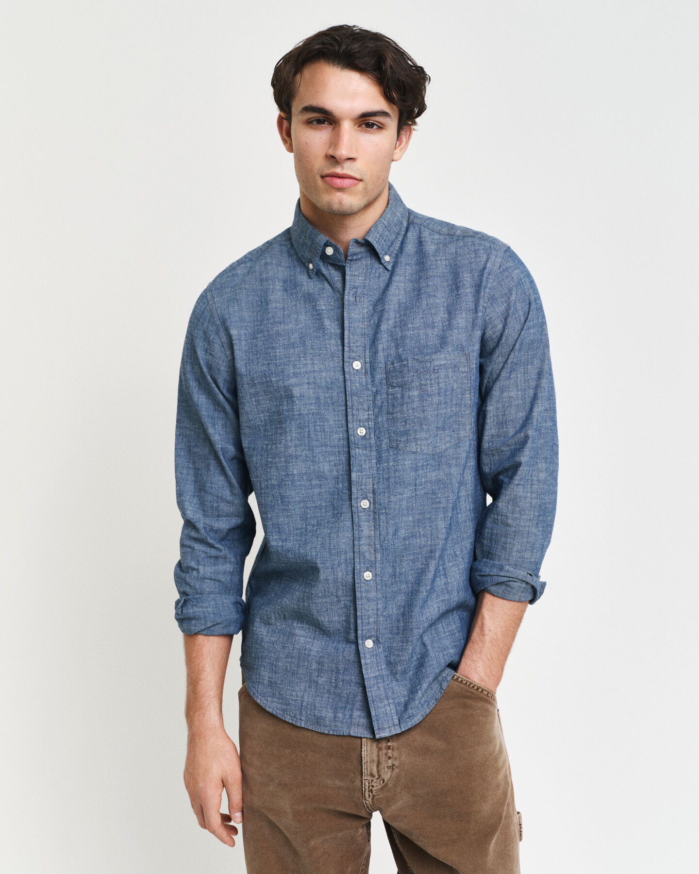 Camisa Regular Fit de cambray añil