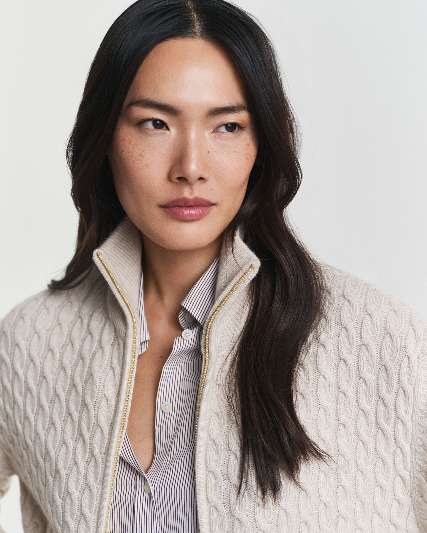 Cárdigan de punto de ochos con cremallera