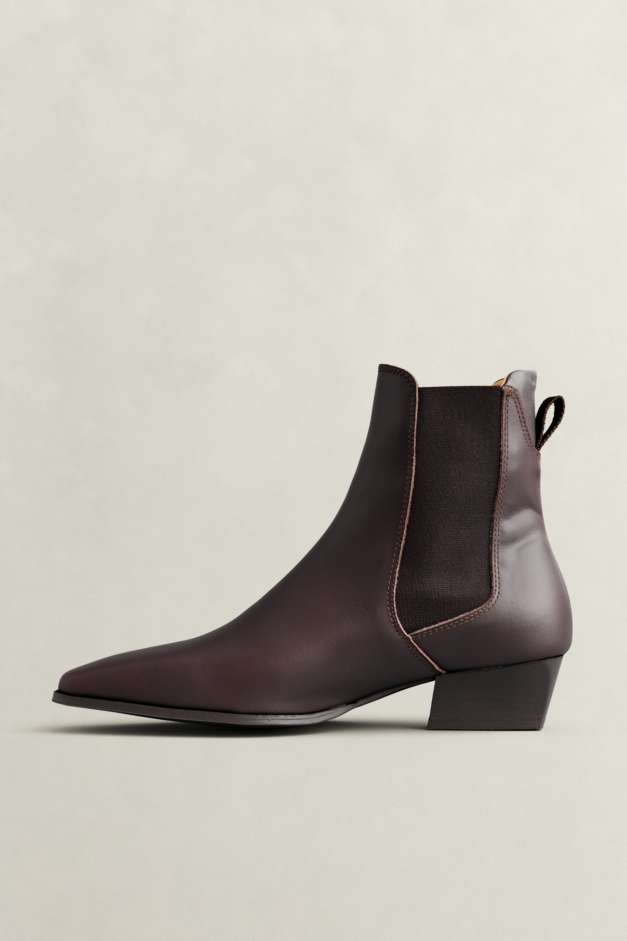 Botines Chelsea de piel Bassotte