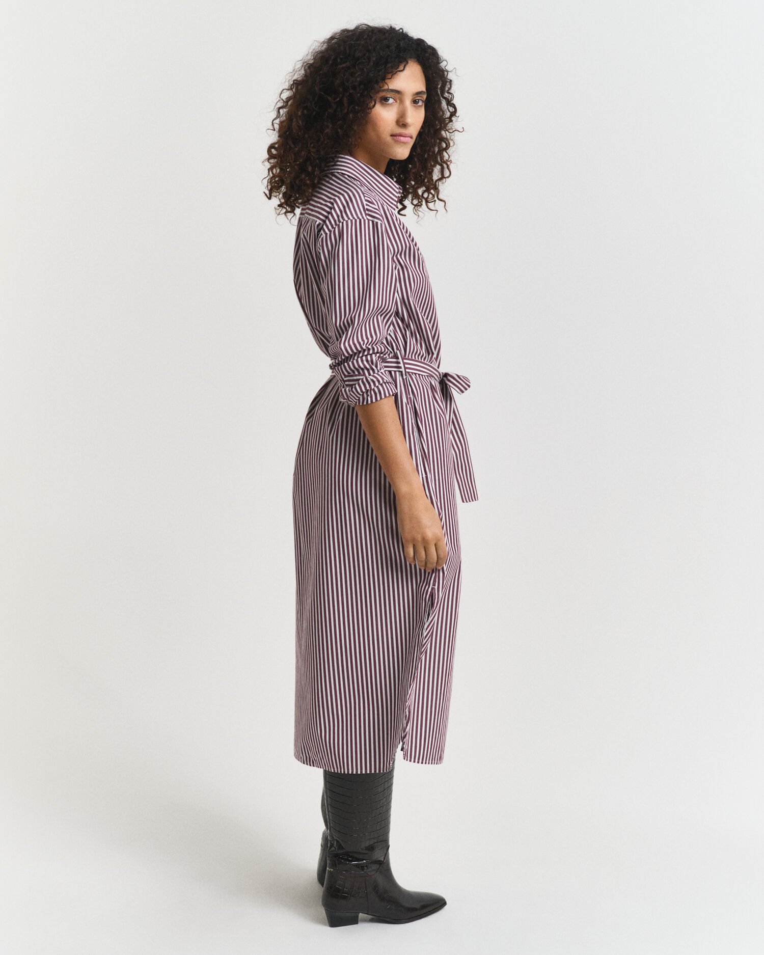 Vestido camisero clásico de popelina con cinturón