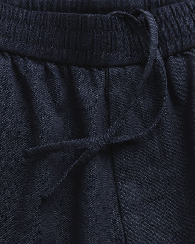 Pantalones cortos con cordón ajustable