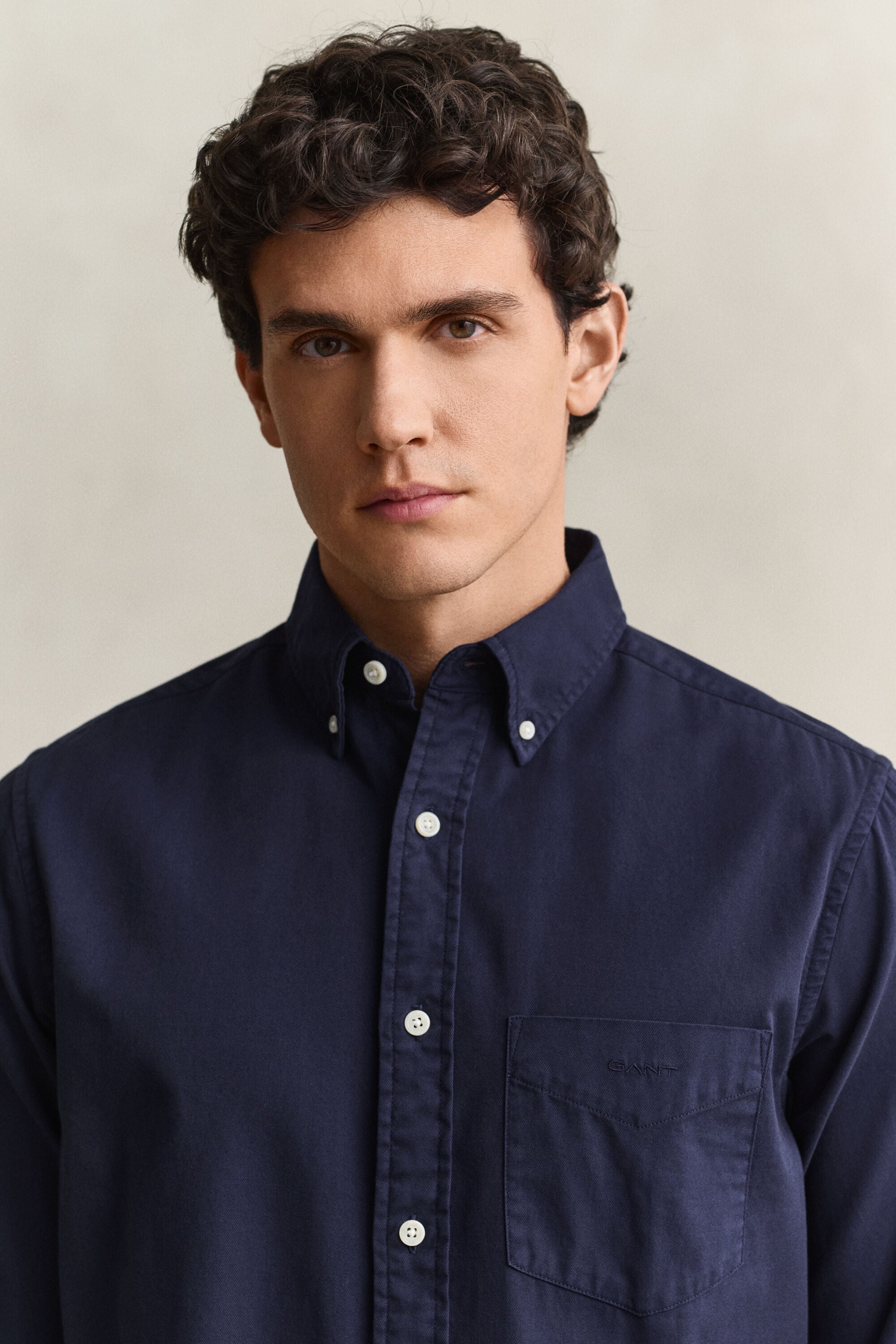 Camisa Regular Fit de sarga