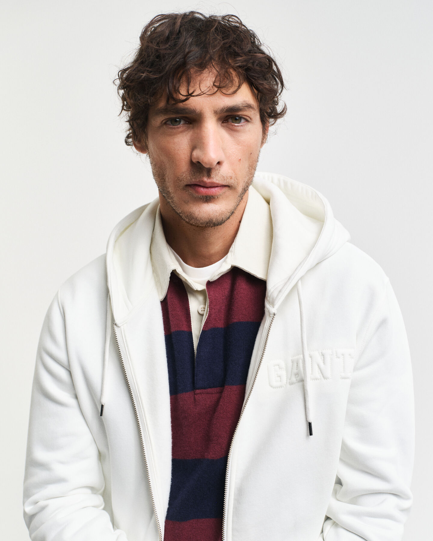 Sudadera con capucha y cremallera Embossed