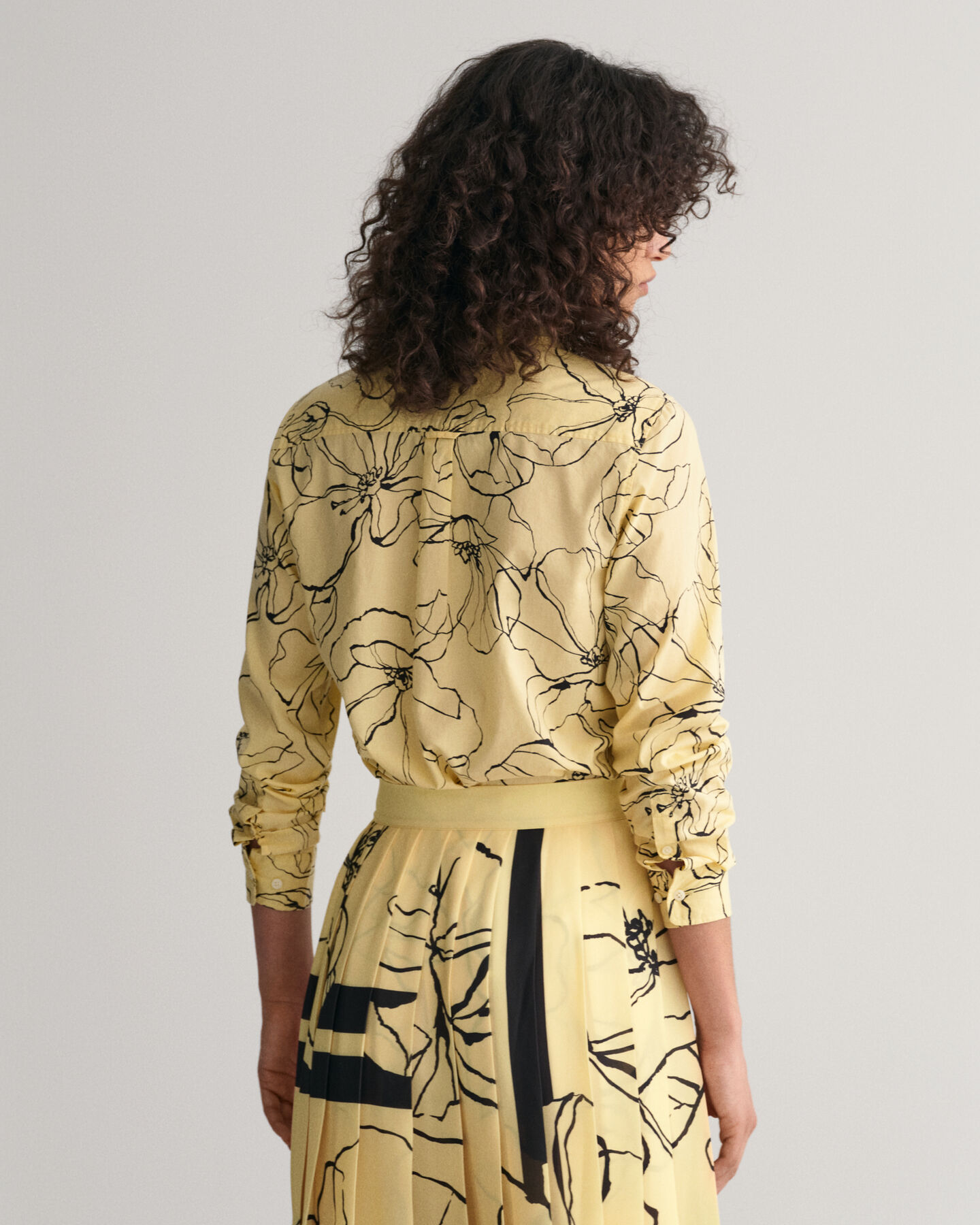 Camisa Regular Fit de gasa de algodón Line Drawing