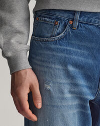 Vaqueros Worn and Torn