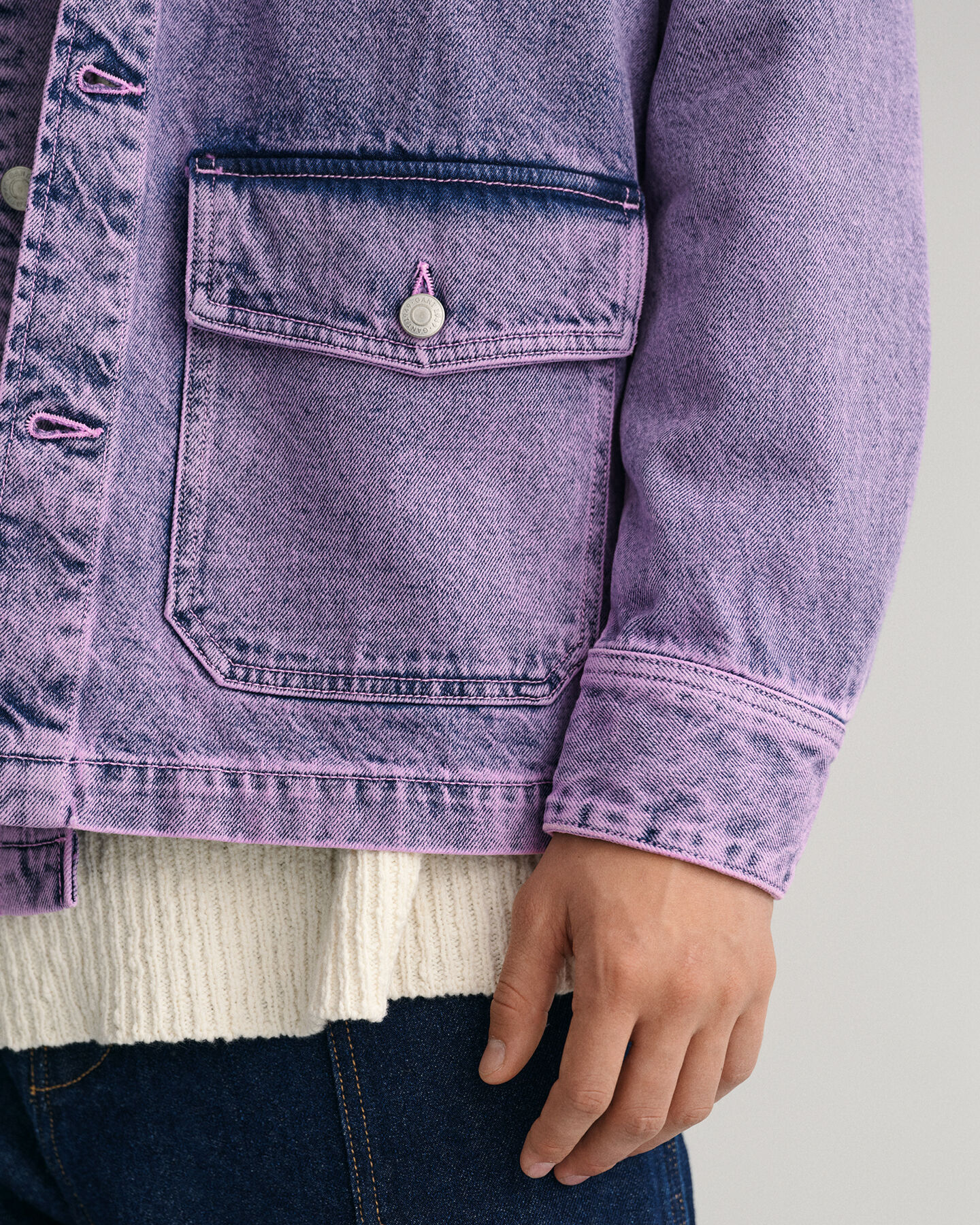 Sobrecamisa vaquera te&ntilde;ida en prenda