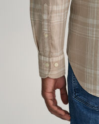 Camisa Regular Fit de lino y algodón a cuadros