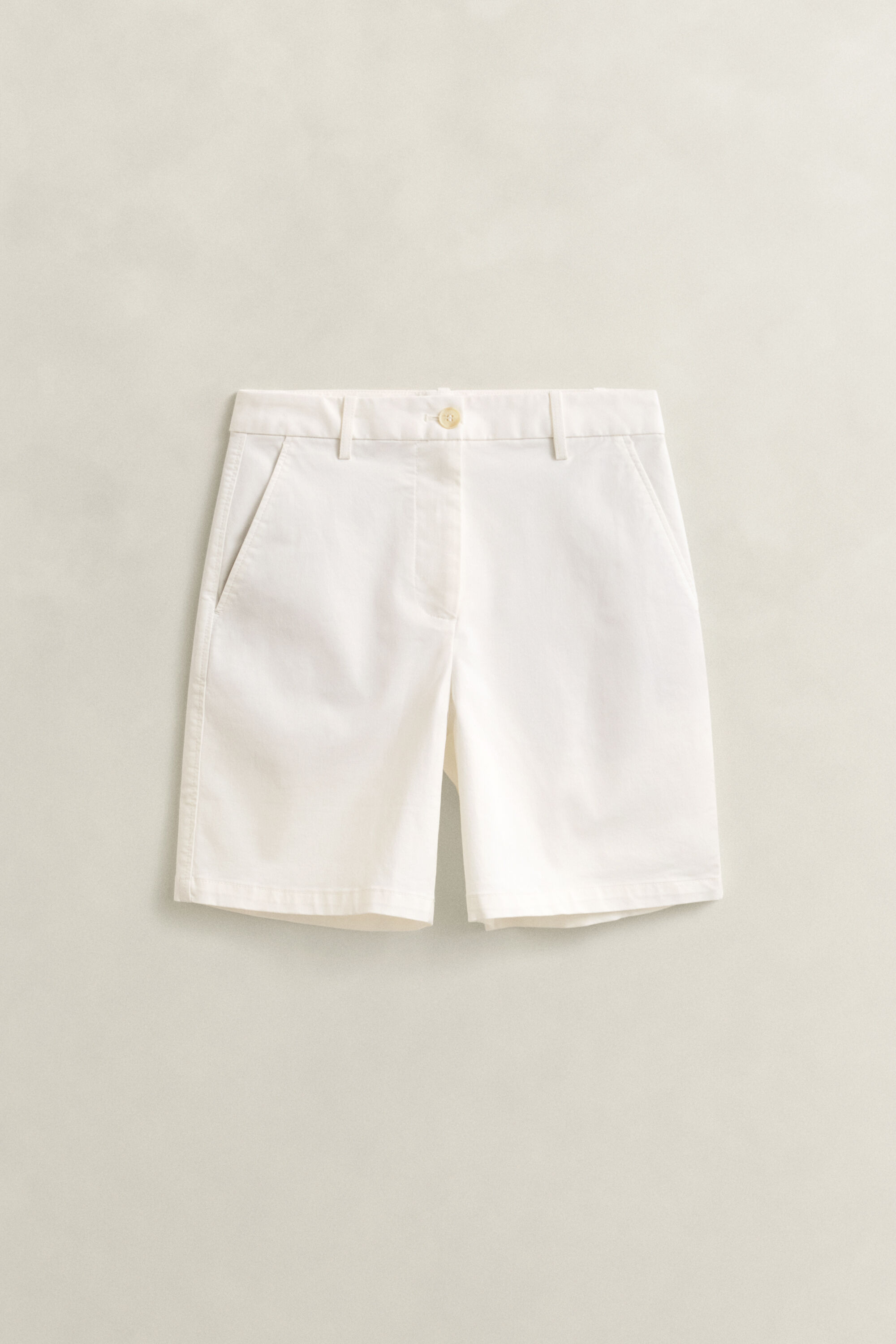 Pantalones chinos cortos