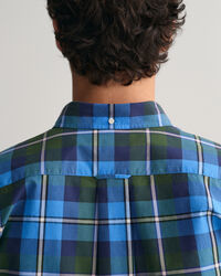 Camisa Regular Fit de popelina a cuadros de tama&ntilde;o grande