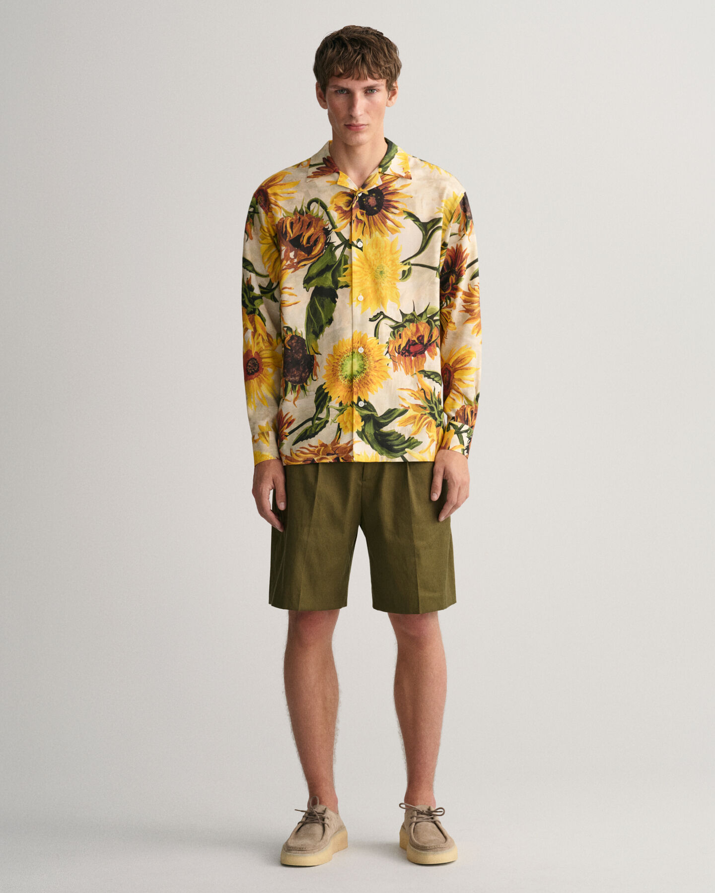 Pantalones cortos de traje en algod&oacute;n y lino