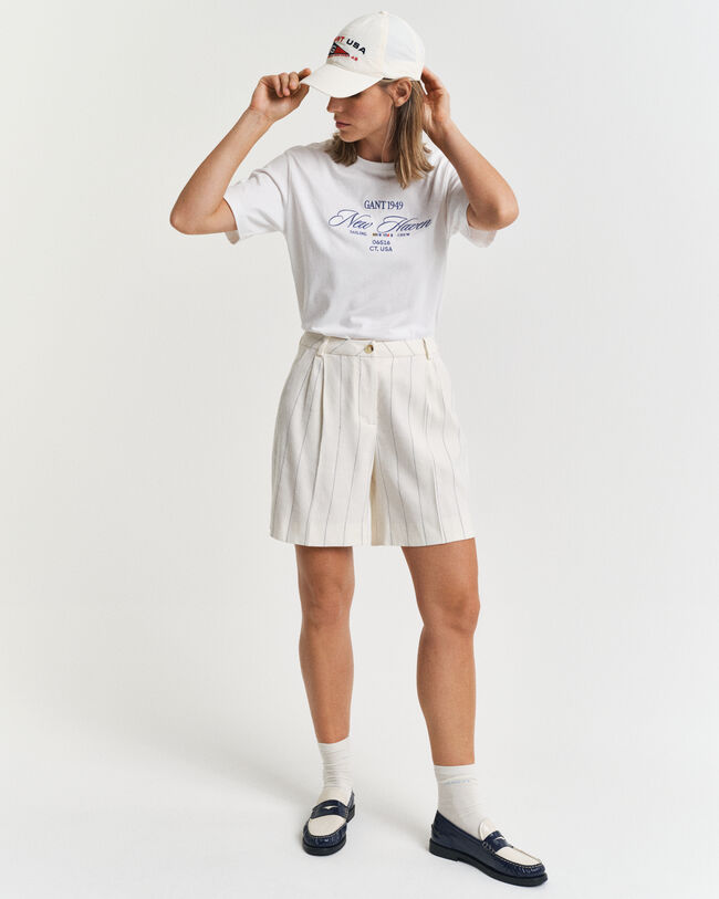 Pantalones cortos de lino con raya diplomática