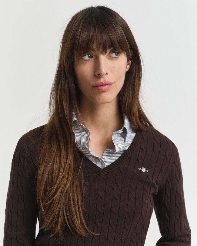 Jersey de punto de ochos con cuello de pico en algodón elástico