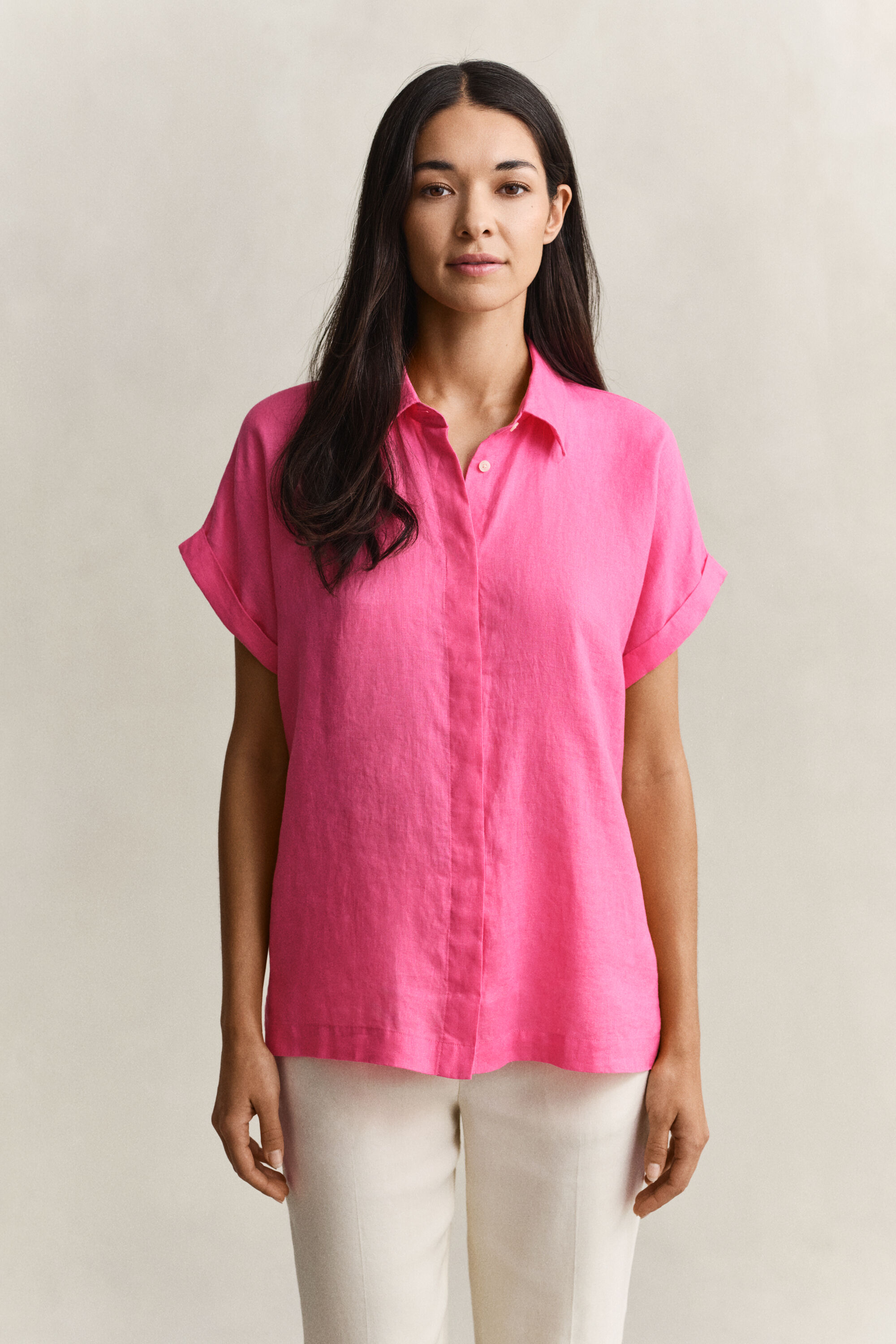 Camisa de lino con manga casquillo
