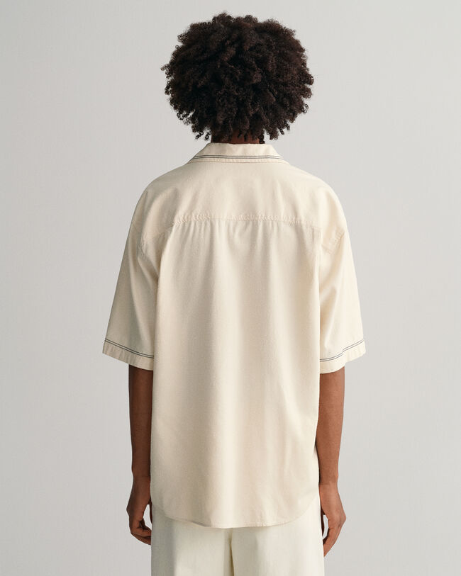 Camisa extragrande de manga corta con bordado