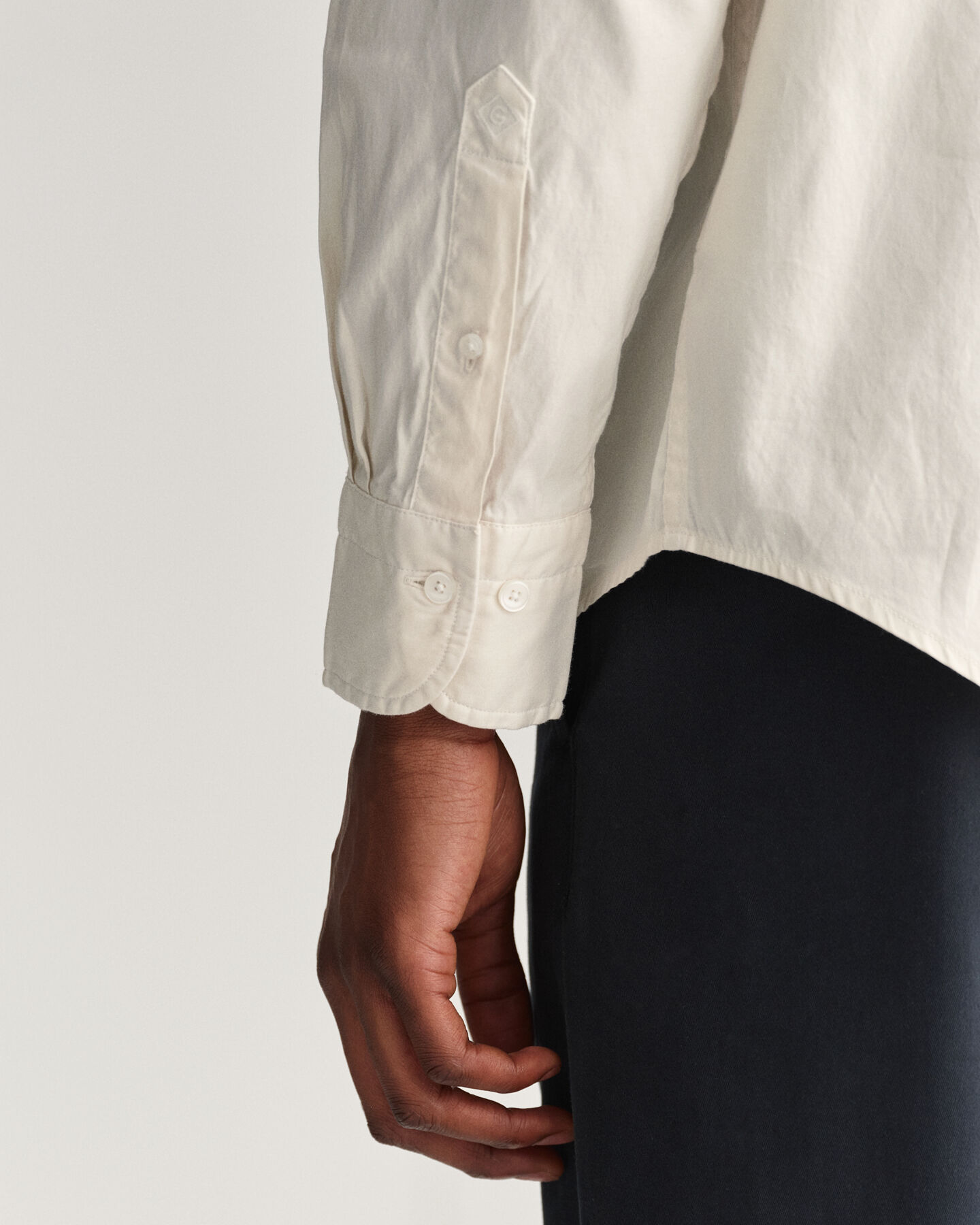 Camisa Oxford Relaxed Fit te&ntilde;ida en prenda