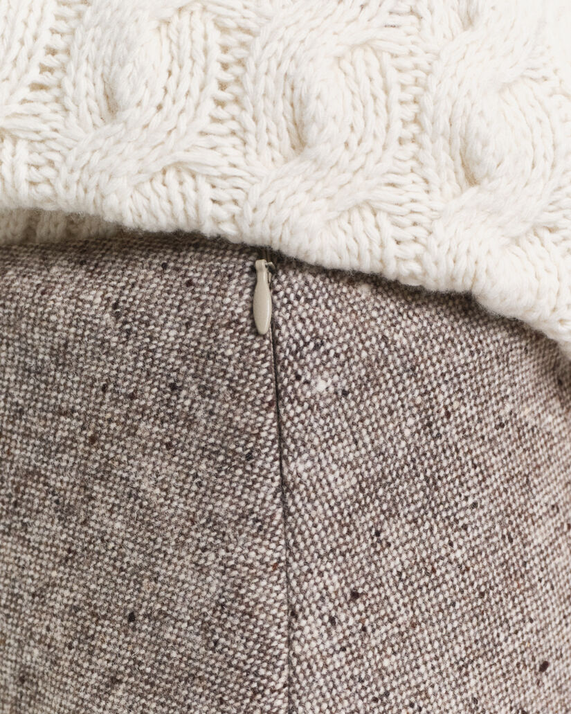 Falda midi de lana con vuelo