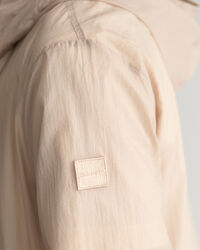 Windbreaker ligero y plegable