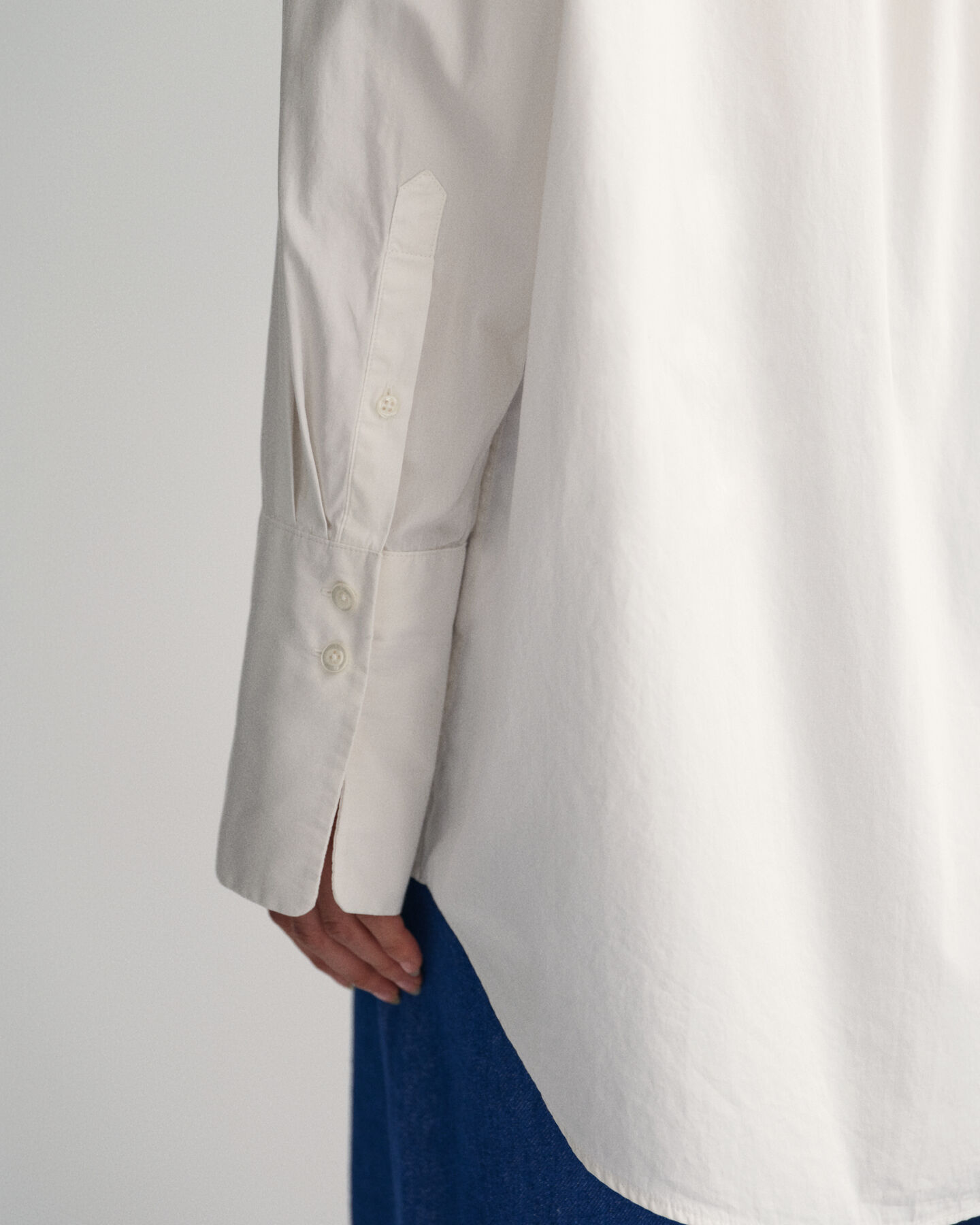 Camisa extragrande de popelina con puños anchos