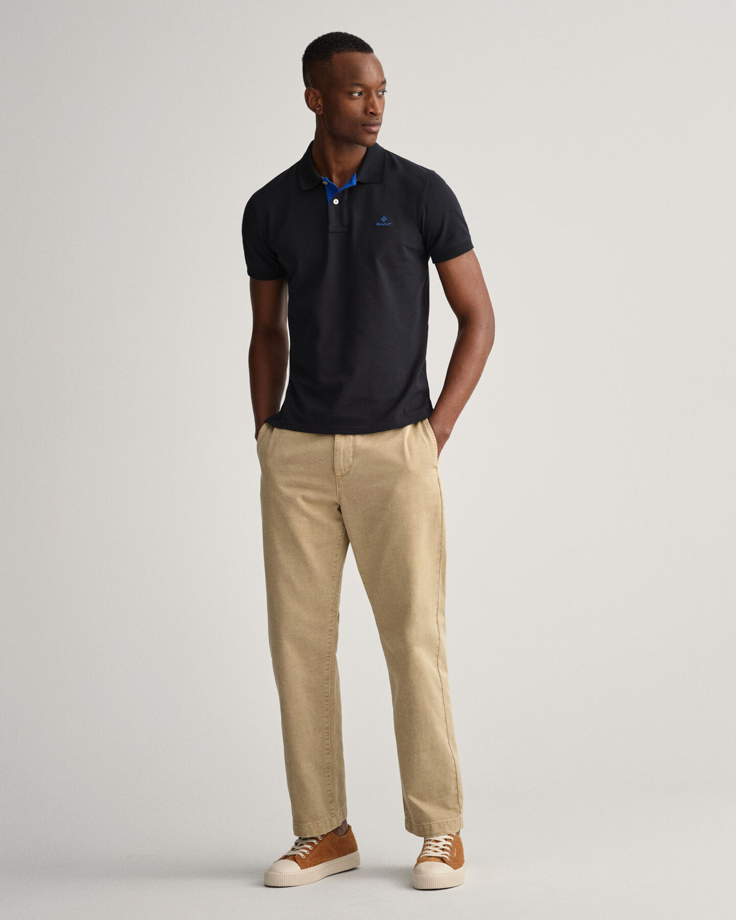 Rugger de piqué con cuello en contraste