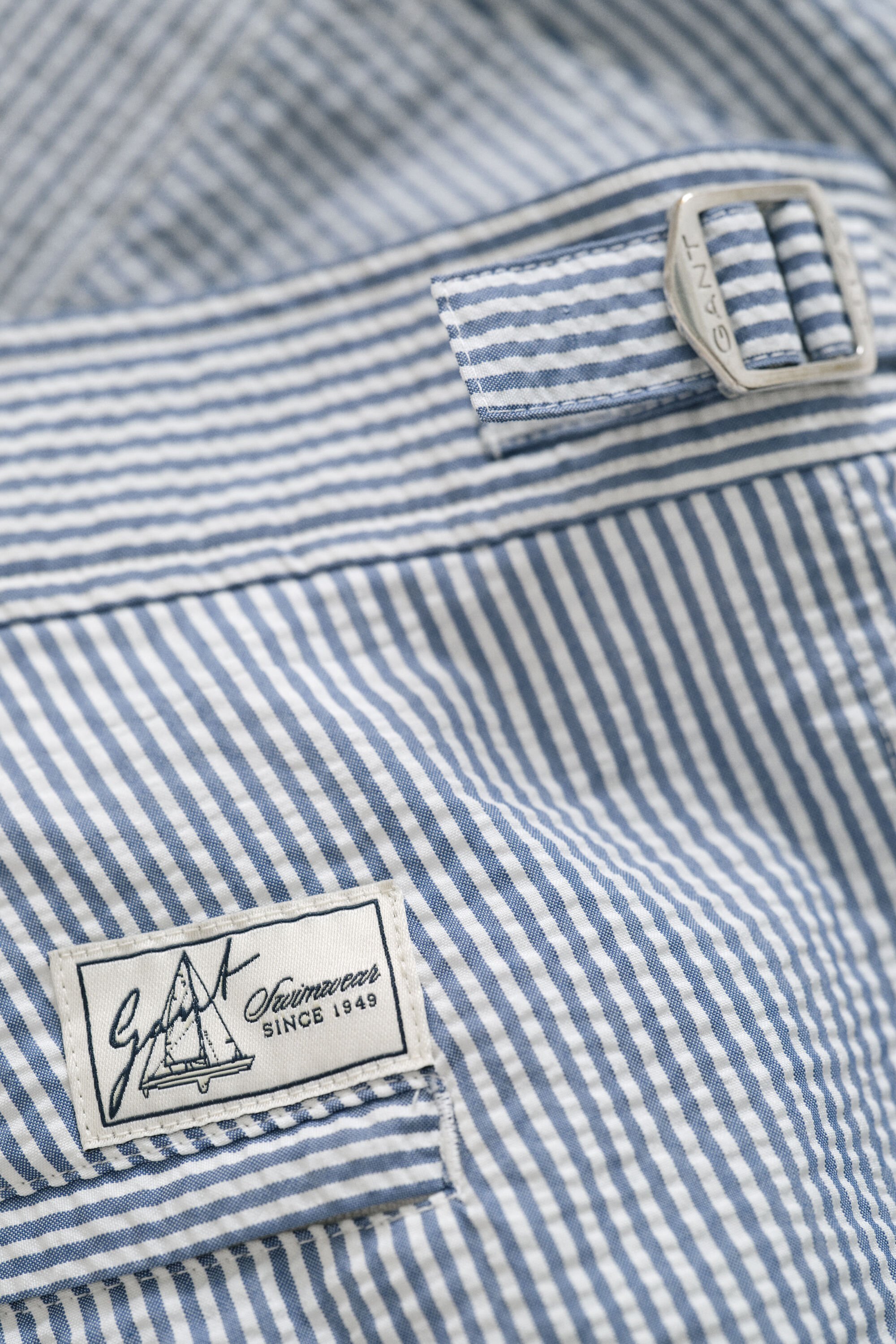 Bañador de sirsaca ajustado