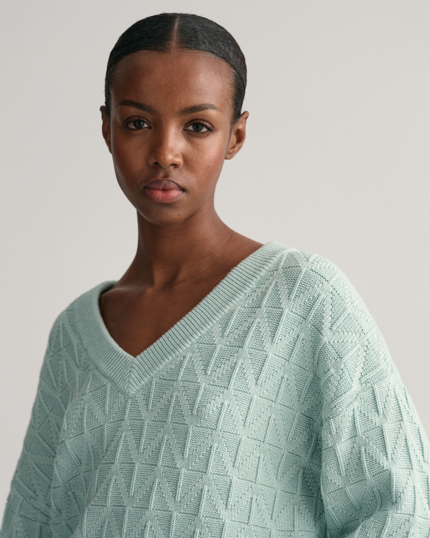 Jersey de cuello de pico con dise&ntilde;o de espiga