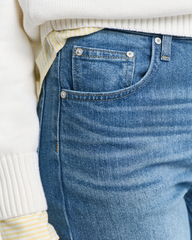 Vaqueros de pernera recta