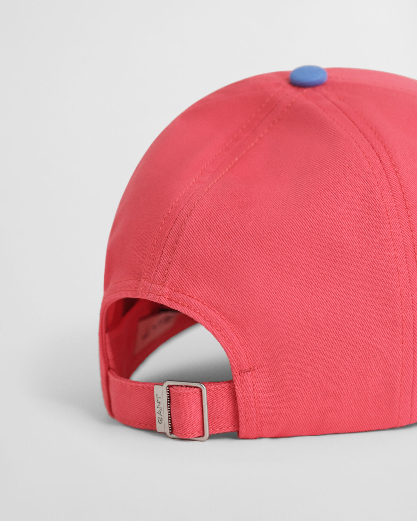 Gorra de béisbol con visera en contraste
