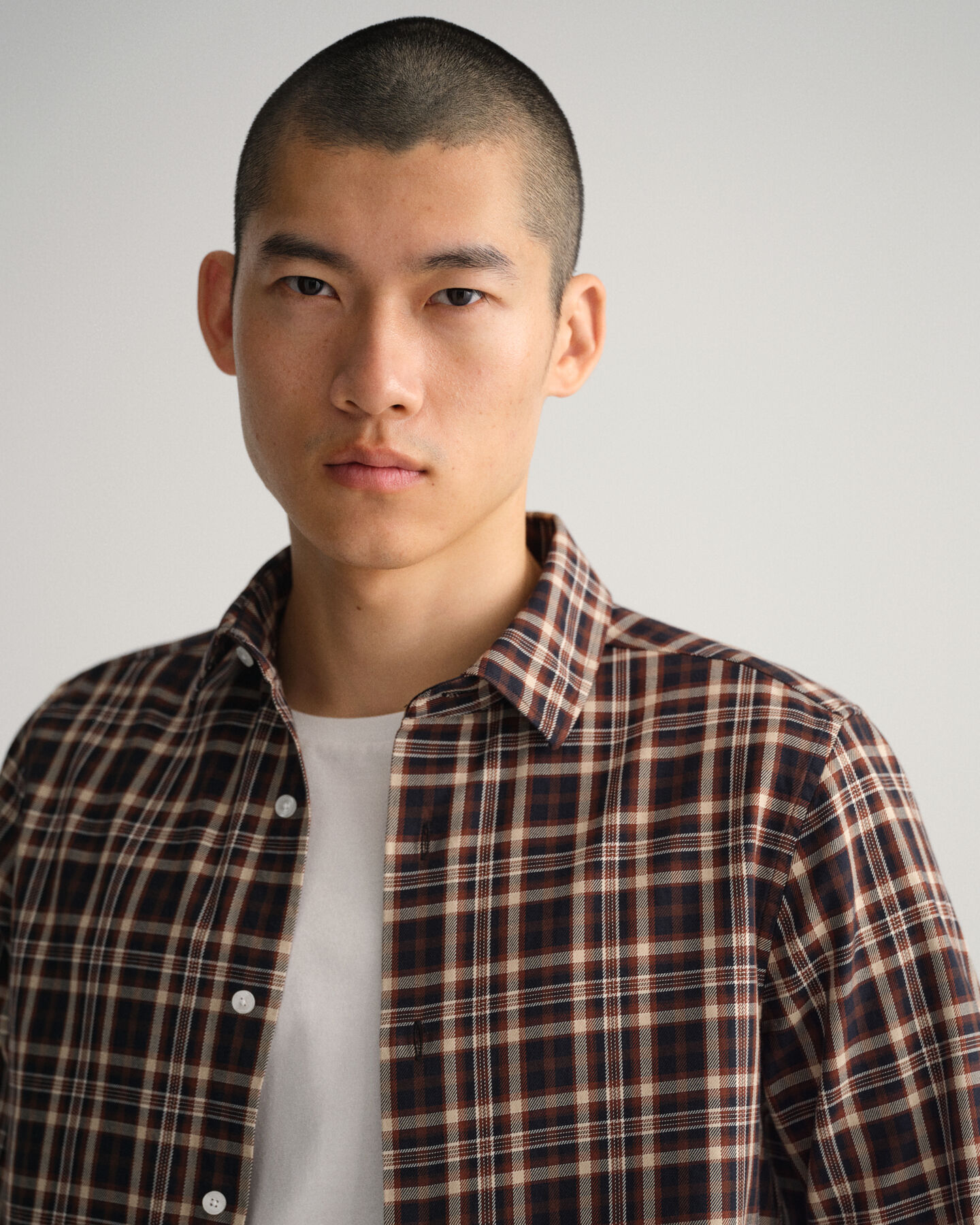 Camisa Slim Fit de sarga de cuadros