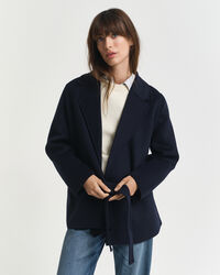 Chaqueta cosida a mano con cinturón