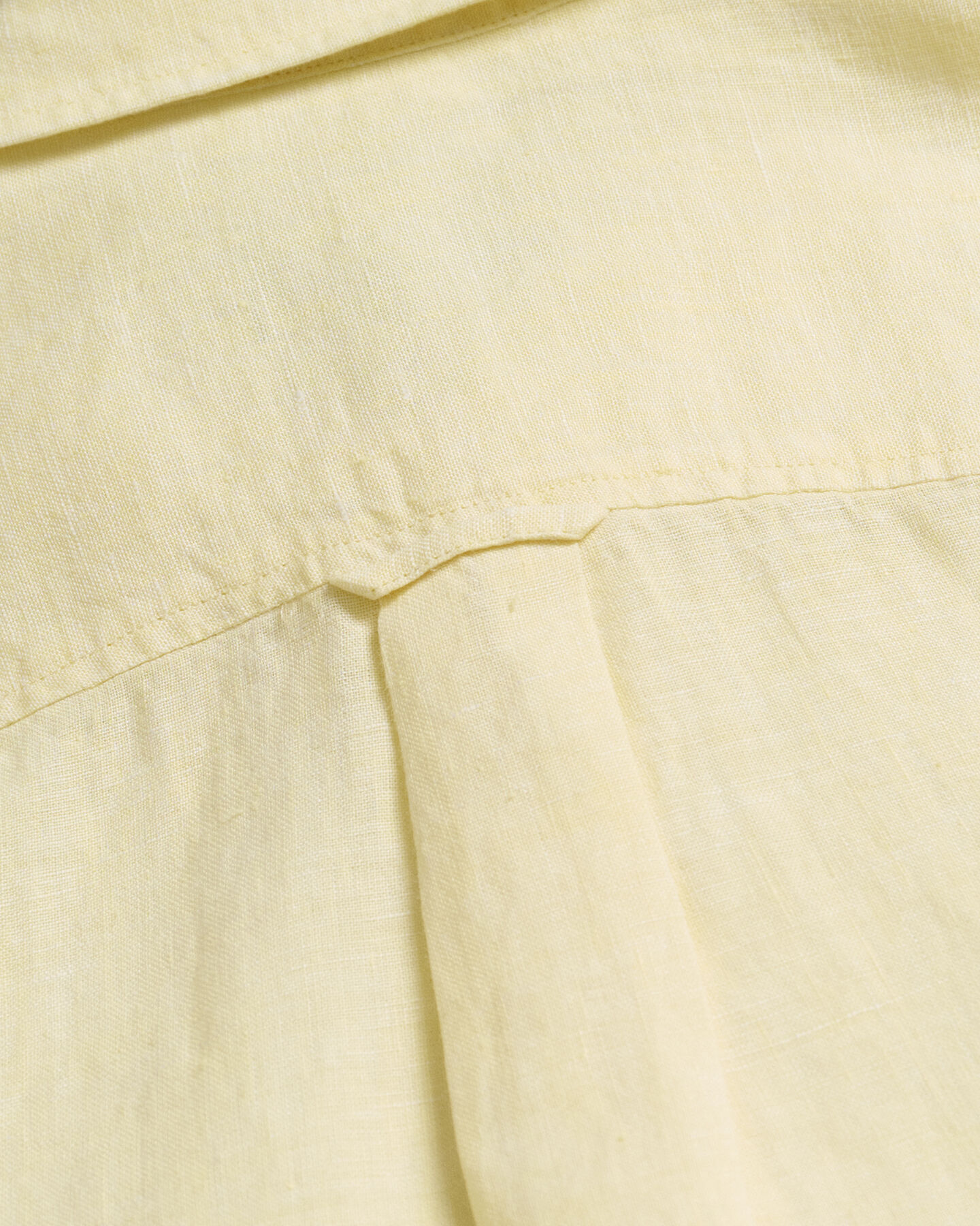 Camisa Regular Fit de cambray de lino