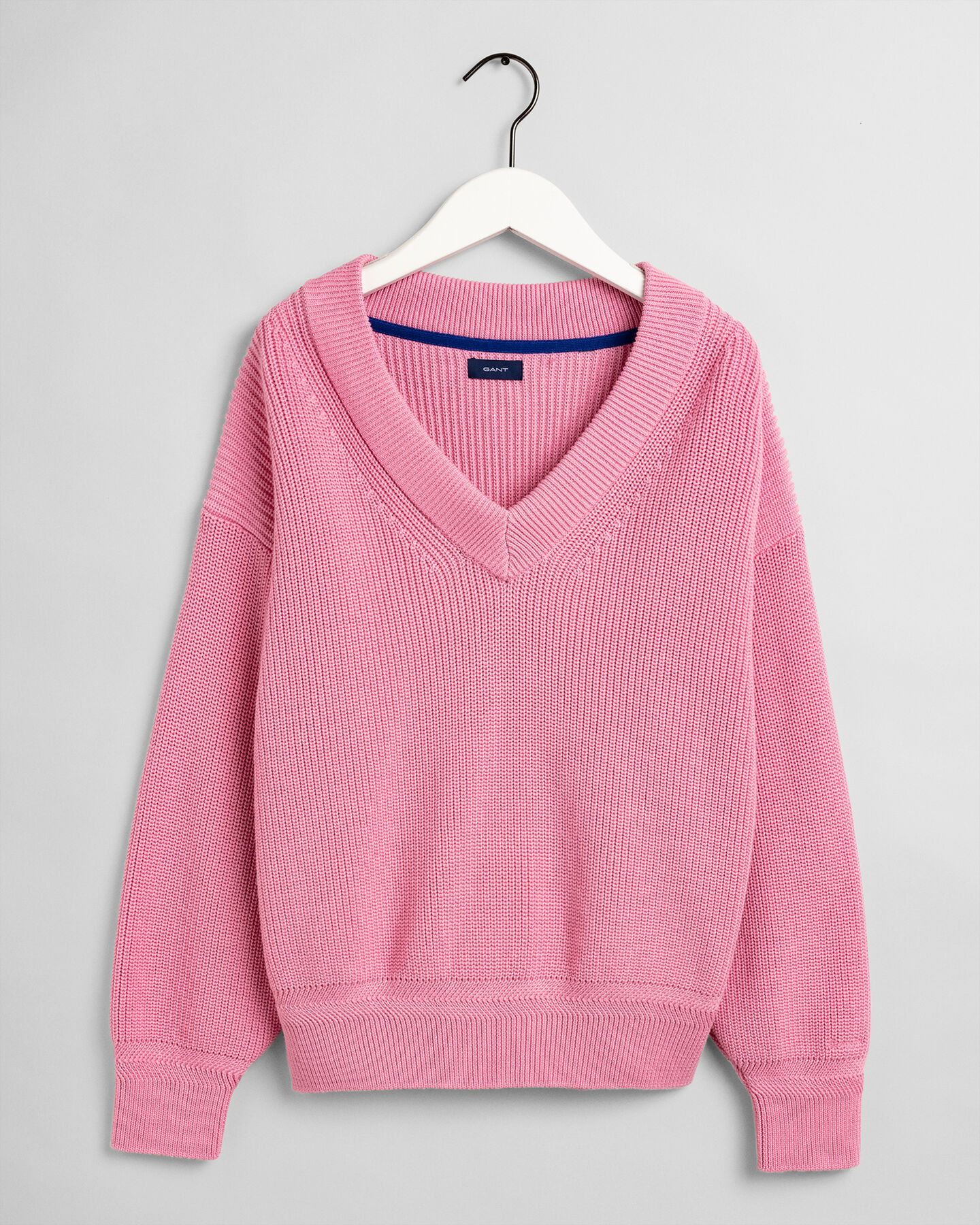 Jersey acanalado con cuello de pico