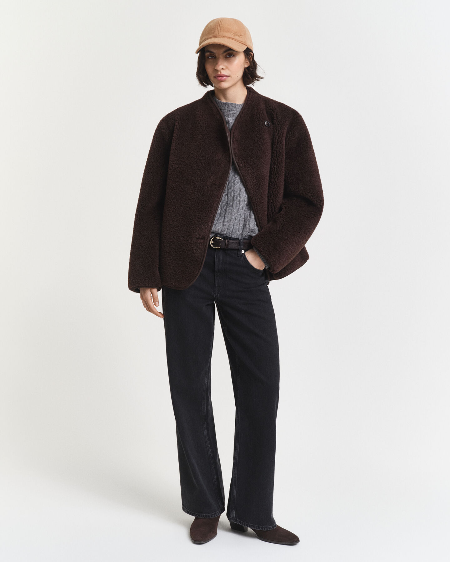 Jersey de cuello redondo en punto de ochos de cachemir